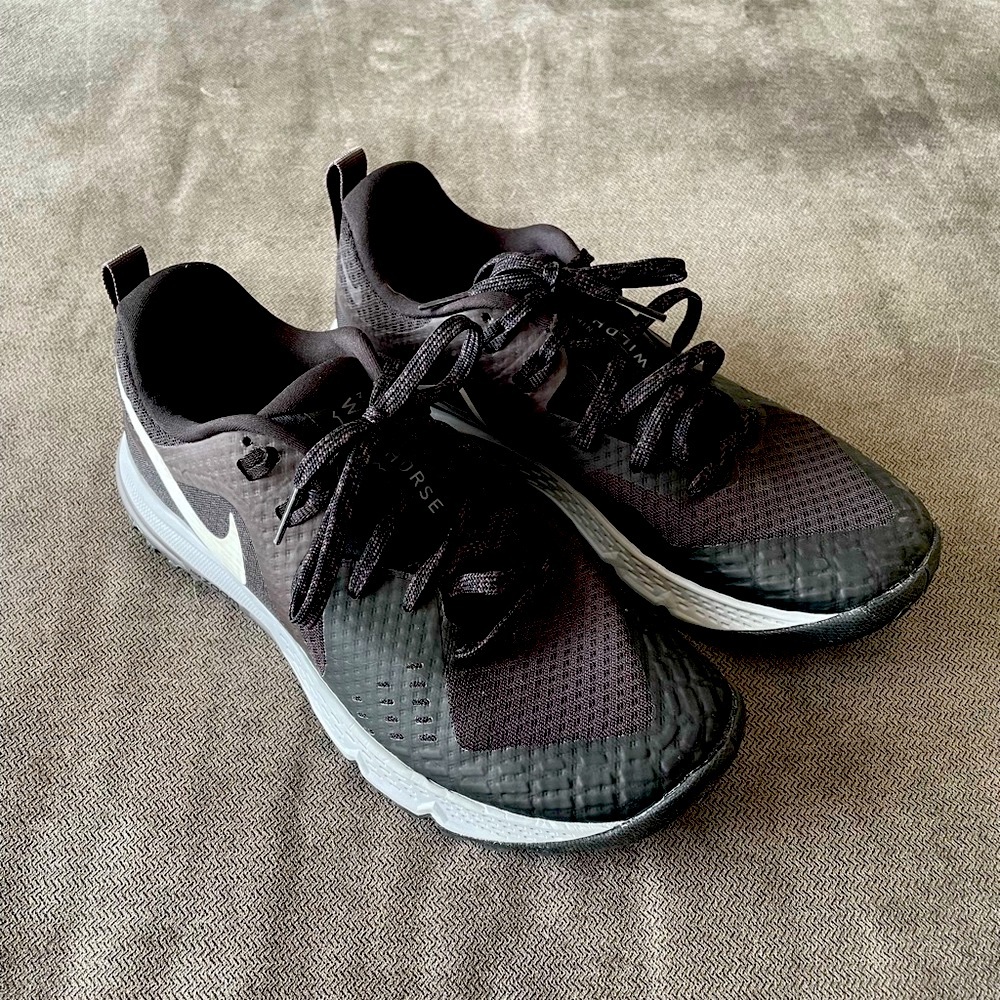 Nike Women’s Air Zoom Wildhorse Trail Running Shoes 8.5 EUC